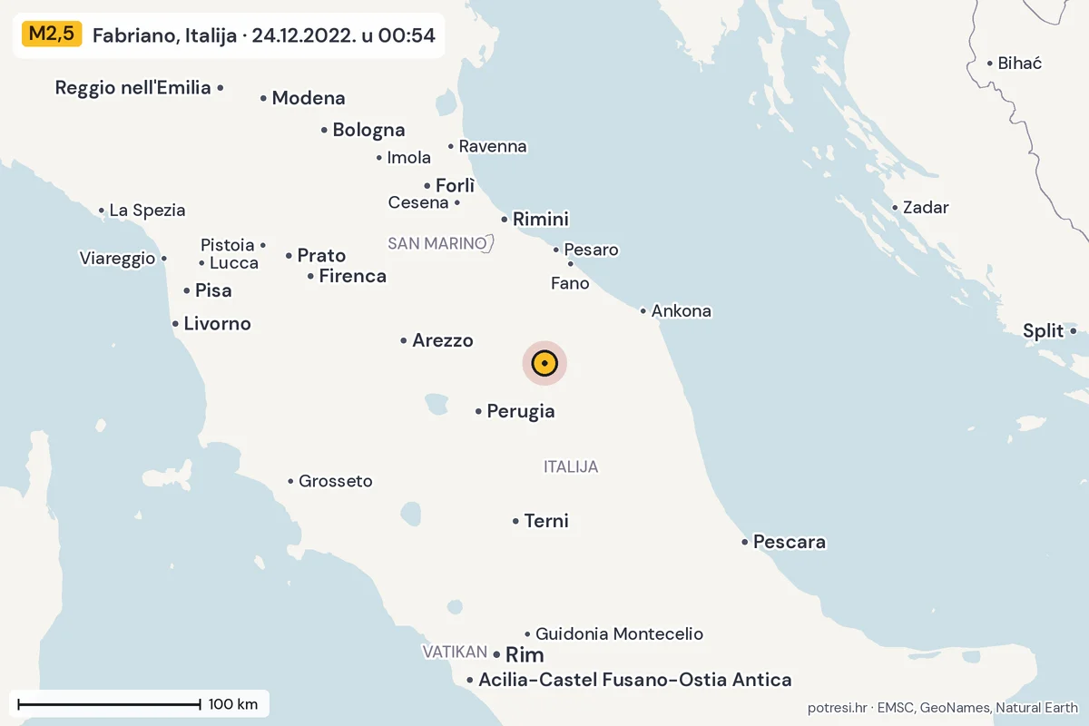 Karta: šire područje, 600 km, potres M2,5, Fabriano, Italija, 24.12.2022.